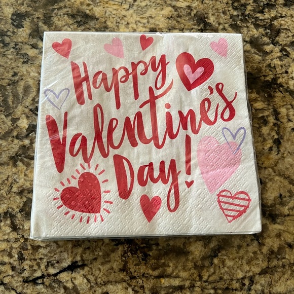 Valentine’s Day set of paper goods - Picture 5 of 6